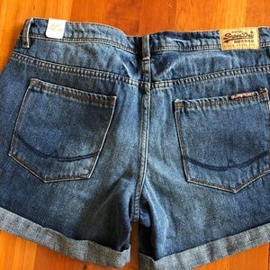 Superdry Boyfriend Low-rise Denim Shorts W30